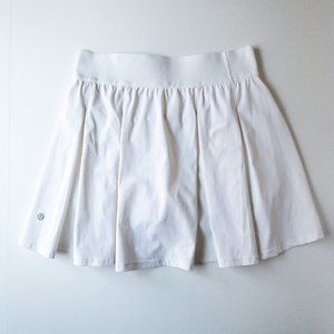 Lululemon Athletica White Tennis Time Skirt 15" 6
